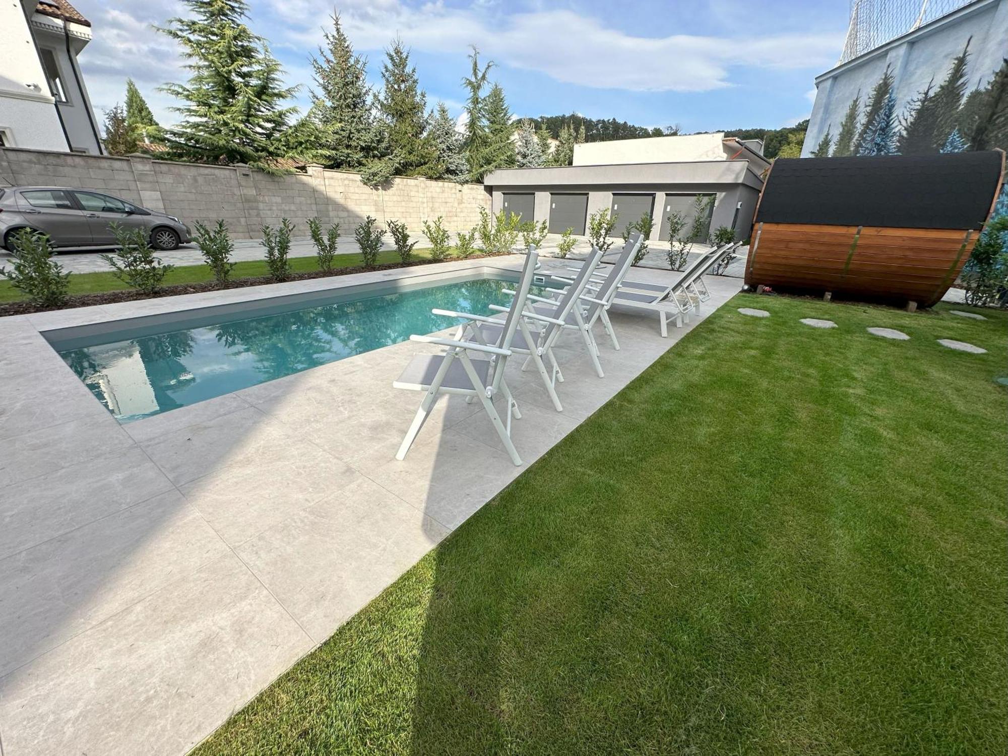 Dohnanyi Villa By Chors เตร็นชีน ภายนอก รูปภาพ